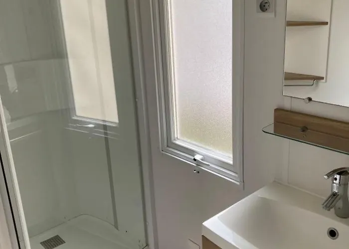 Mobilhhome 4 A 6 Personnes Terrasse Couverte