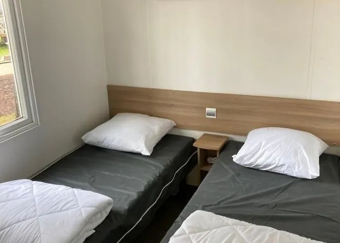 캠프장 Mobilhhome 4 A 6 Personnes Terrasse Couverte *